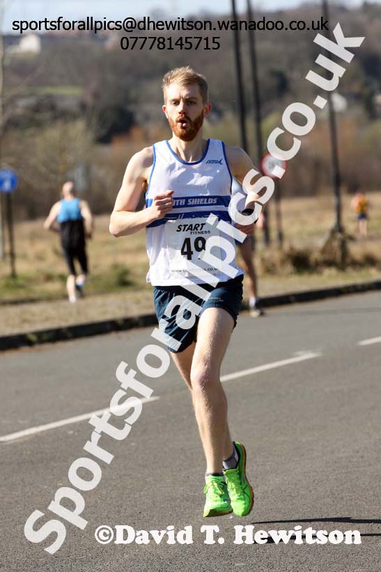 Senior mens Elswick Harriers Good Friday Road Relays. Photo: David T. Hewitson/Sports for All Pics